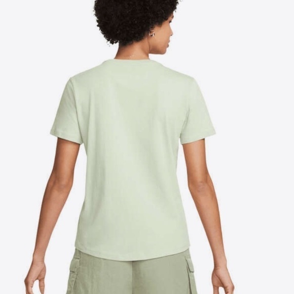 NEW Nike Womens Sportswear Club Essentials Tee Green XL T-shirt - Picture 4 of 11